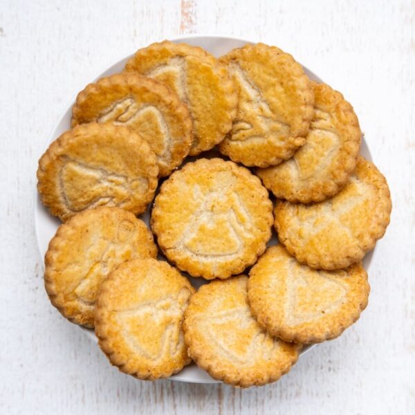 La Trinitaine Pure Butter Thin Biscuits With Lemon 150g - Image 2